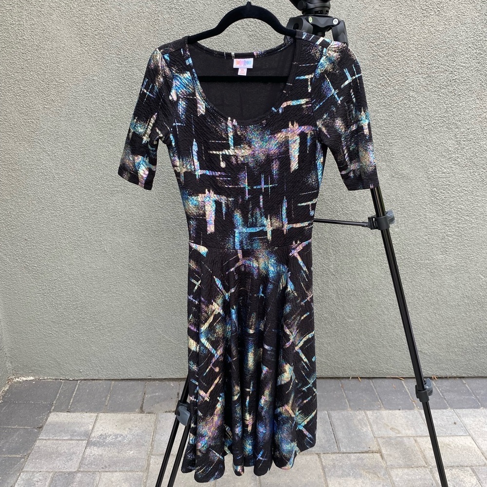 Lularoe Nicole Elegant line